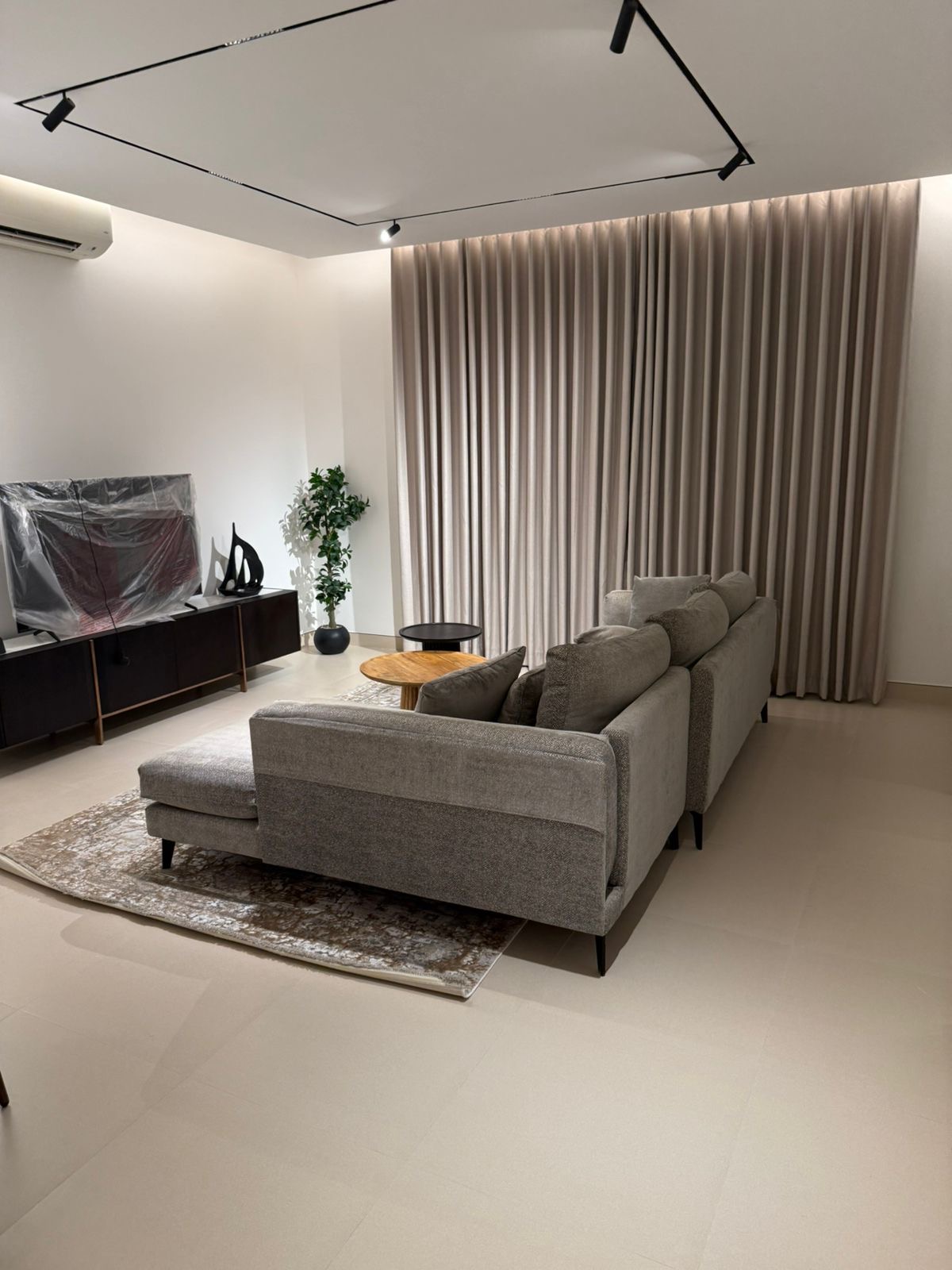 🏡 *Modern Townhouse fully furnished for Rent in Sedra (Roshn) – Stylish & Family-Friendly* 👨‍👩‍👧‍👦